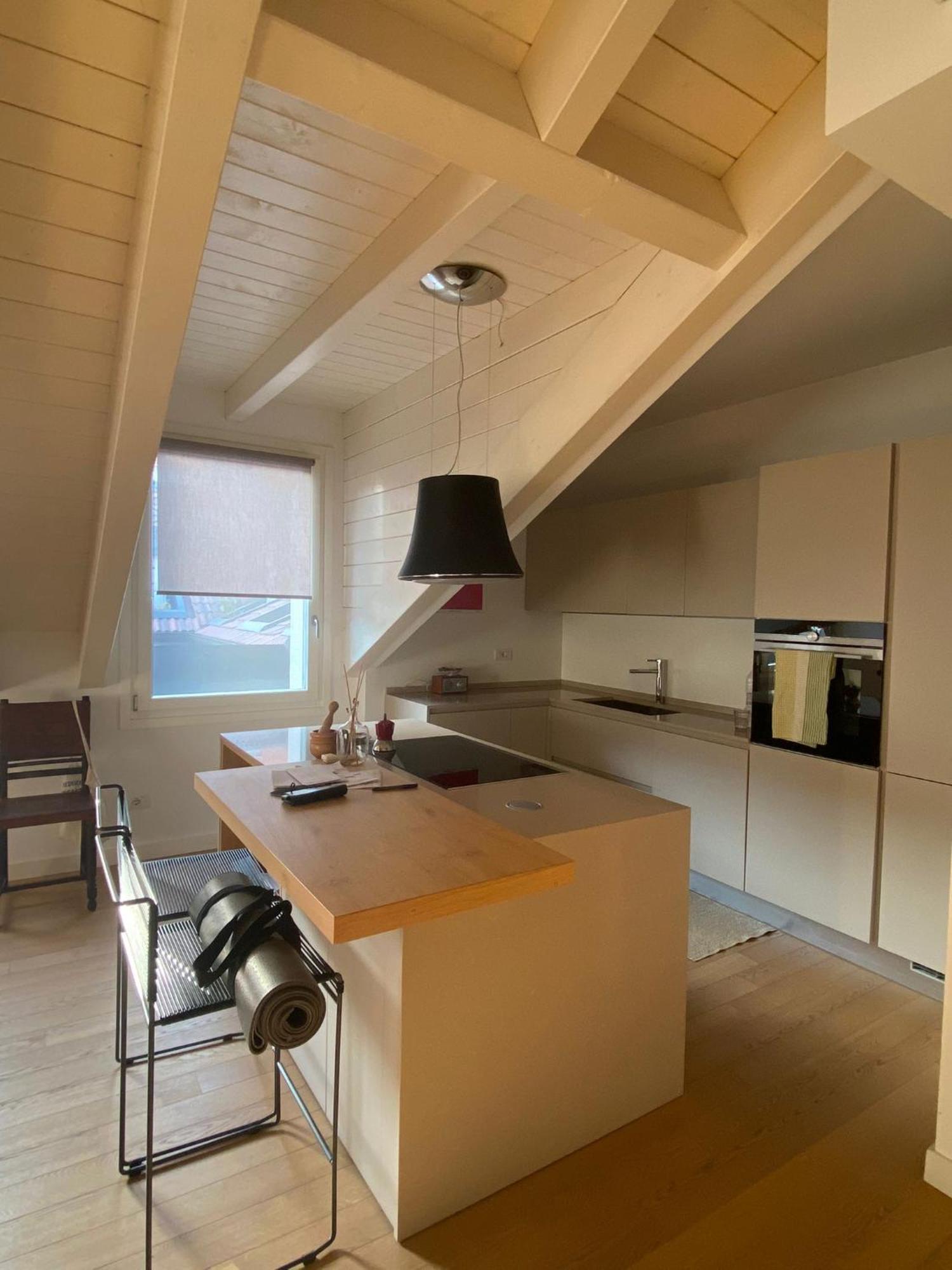 Attico Con Terrazzo Vicino Al Centro E Metro Appartement *