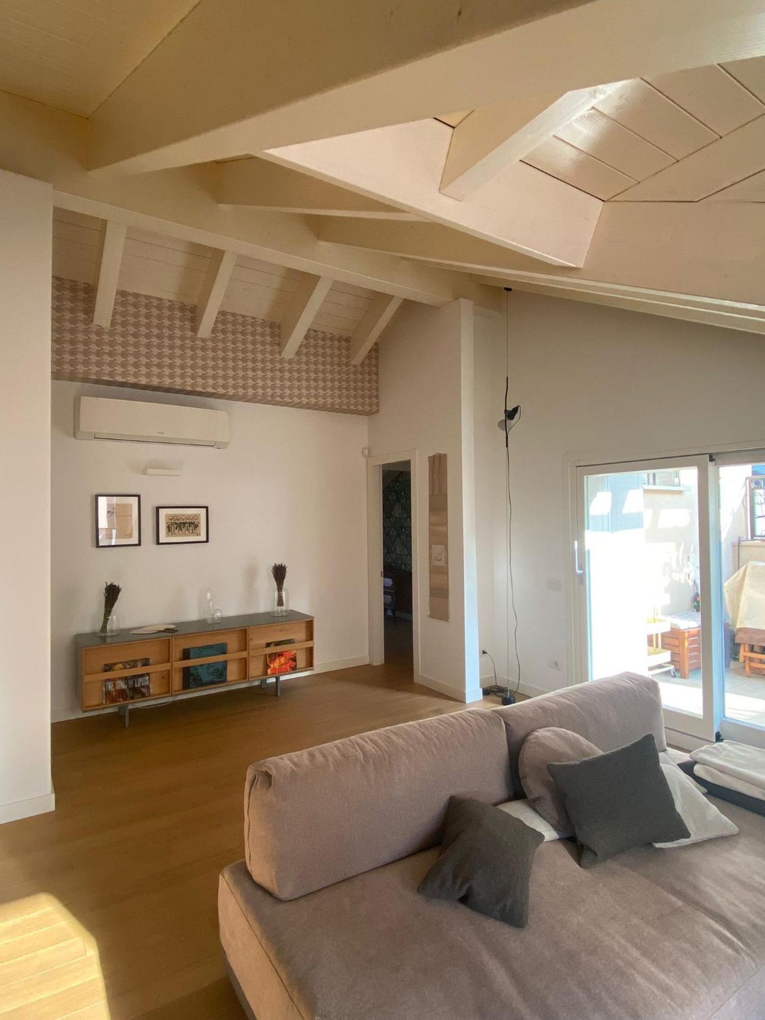 Appartement Attico Con Terrazzo Vicino Al Centro E Metro *